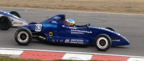 Marco L. Sørensen prøvede kræfter med en tredje generations-racer på Brands Hatch.